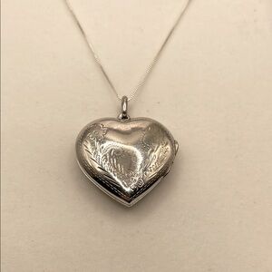 925 Sterling Silver Heart Locket Necklace